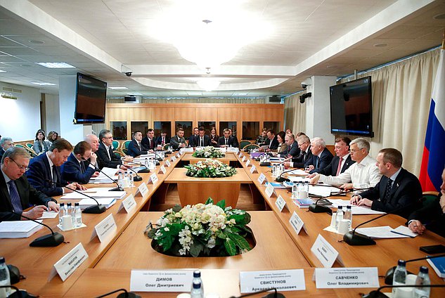 Закрытое совместное заседание Рабочей группы по подготовке к рассмотрению Государственной Думой Годового отчета Банка России за 2022 год