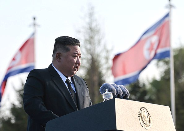 Председатель Государственных дел Корейской Народно-Демократической Республики Ким Чен Ын. Церемония открытия Мемориального комплекса и Музея боевых подвигов героев зарубежной военной операции