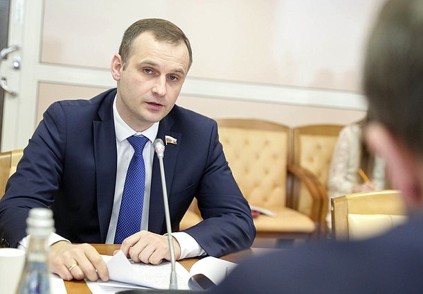 Заместитель Председателя Комитета по охране здоровья Сергей Леонов