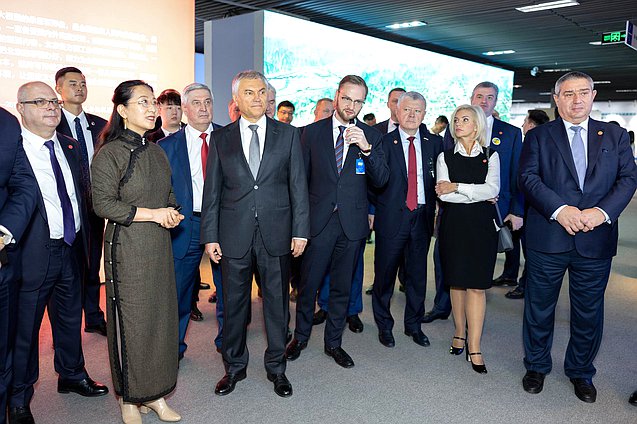 Chairman of the State Duma Vyacheslav Volodin and members of the State Duma delegation visited Beijing Urban Planning Exhibition Hall