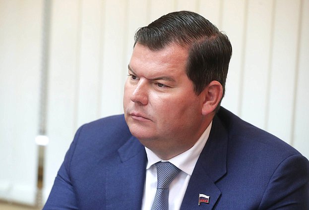 Первый заместитель Председателя Комиссии по обеспечению жилищных прав граждан Михаил Авдеев