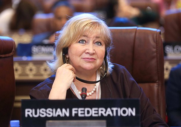 Заместитель Председателя Комитета по вопросам семьи, женщин и детей Елена Вторыгина