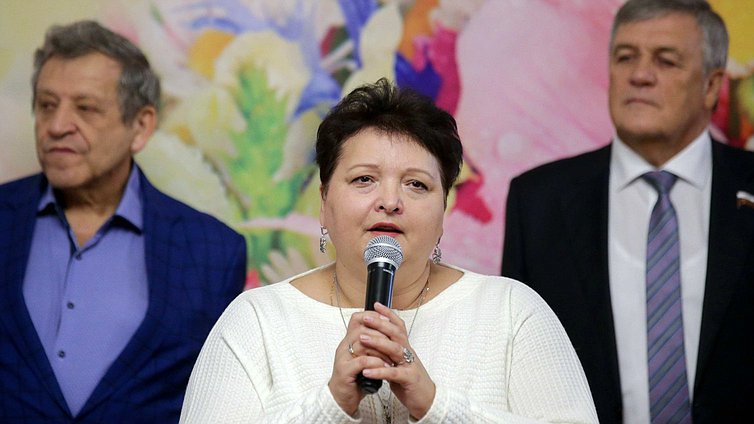 Член Комитета по образованию и науке Елена Митина