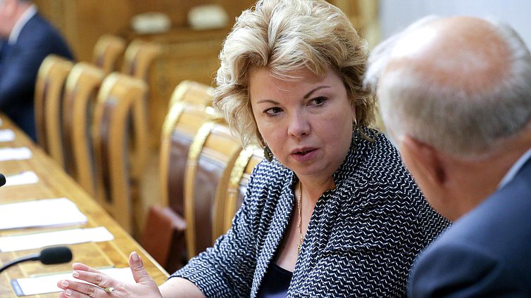 Chairwoman of the Committee on Culture Elena Iampolskaya