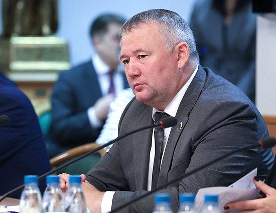 Первый заместитель Председателя Комитета по физической культуре и спорту Вячеслав Дамдинцурунов