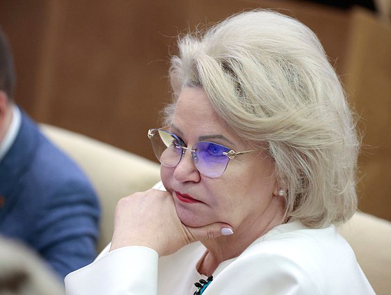Председатель Комитета по защите семьи, вопросам отцовства, материнства и детства Нина Останина