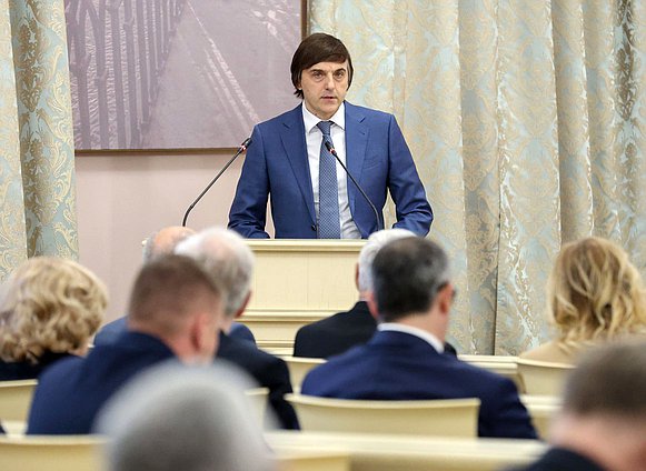 Министр просвещения РФ Сергей Кравцов
