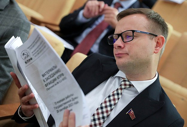Заместитель Председателя Комитета по молодежной политике Владимир Исаков