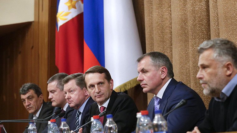 Рабочая поездка Председателя Государственной Думы Федерального Собрания Российской Федерации Сергея Нарышкина в Крымский Федеральный округ. Совещание на тему: "Законодательное обеспечение дальнейшей интеграции Республики Крым и города Федерального значения Севастополь в правовое пространство Российской Федерации".