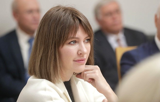 Член Комитета по просвещению Алена Аршинова