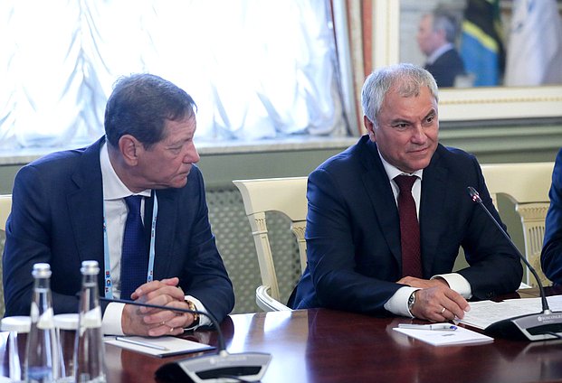 First Deputy Chairman of the State Duma Alexander Zhukov and Chairman of the State Duma Vyacheslav Volodin