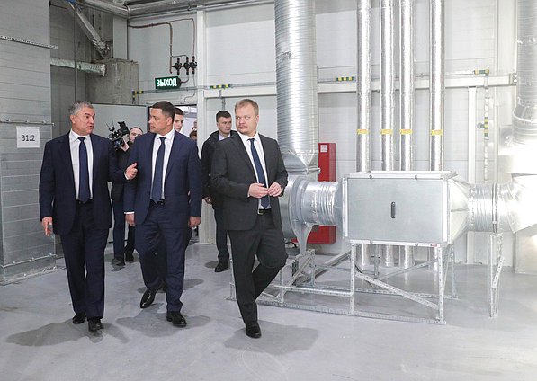 Председатель Государственной Думы Вячеслав Володин посетил завод по производству лакокрасочной продукции «Нор Маали»