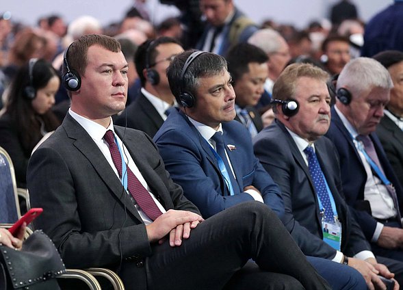 Chairman of the Committee on Physical Culture, Sport and Youth Affairs Mikhail Degtiarev at the first plenary session of the 4th Meeting of Speakers of Eurasian Countries’ Parliaments “Greater Eurasia: Dialogue. Trust. Partnership”