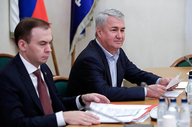 Первые заместители Председателя Комитета по безопасности и противодействию коррупции Юрий Афонин и Рахим Азимов
