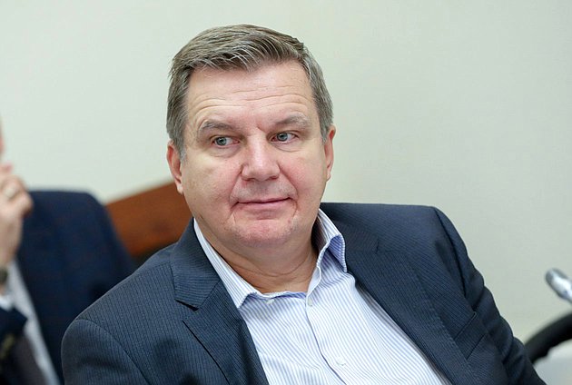 Первый заместитель Председателя Комитета по энергетике Игорь Ананских