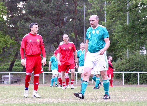 Футбольный матч между командами Государственной Думы и Бундестага ФРГ