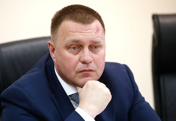 Первый заместитель Комитета по молодежной политике Игорь Кастюкевич