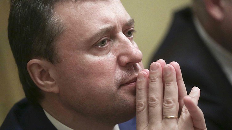 Член Комитета по безопасности и противодействию коррупции Анатолий Выборный