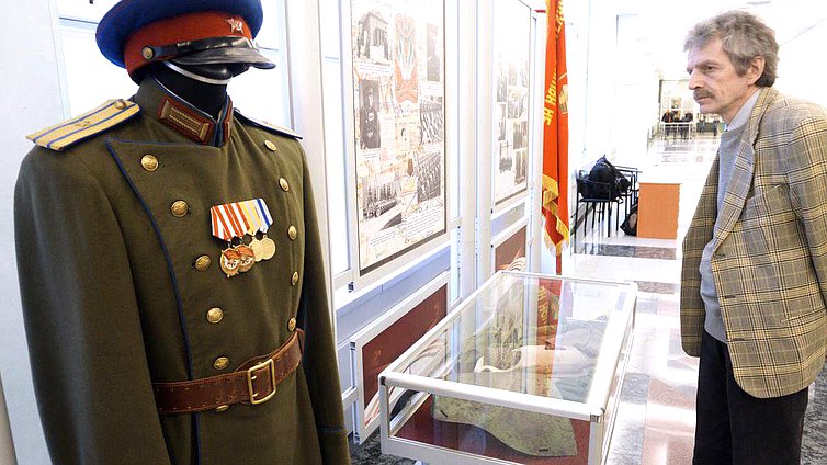 Открытие выставки "Внутренние войска-войска правопорядка", приуроченной к празднованию Дня внутренних войск.