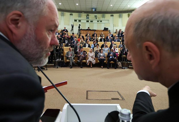 Member of the Committee on Development of Far East and Arctic Nikolay Novichkov and Deputy Chairman of the State Duma Alexander Babakov