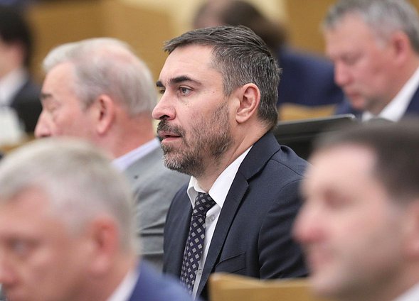 Член Комитета по охране здоровья Дмитрий Хубезов