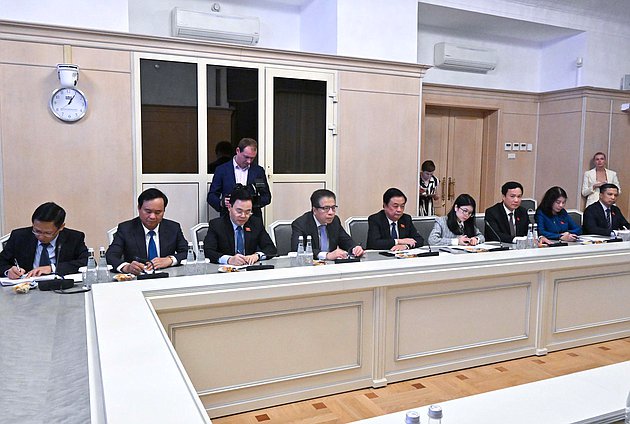 Встреча Первого заместителя Председателя Государственной Думы Ивана Мельникова с делегацией Социалистической Республики Вьетнам во главе с заместителем Председателя Национального собрания Ле Минь Хоаном