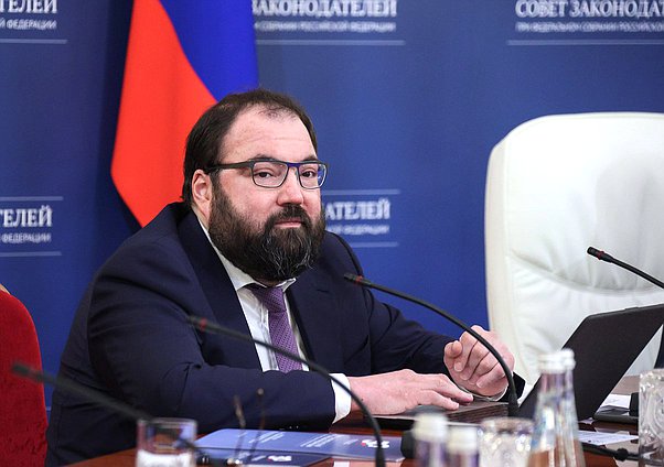 Министр цифрового развития, связи и массовых коммуникаций РФ Максут Шадаев