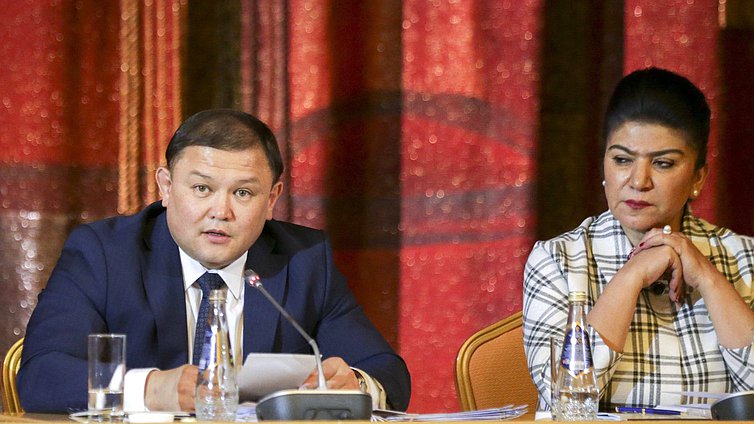 Председатель Жогорку Кенеша Кыргызской Республики Дастанбек Джумабеков