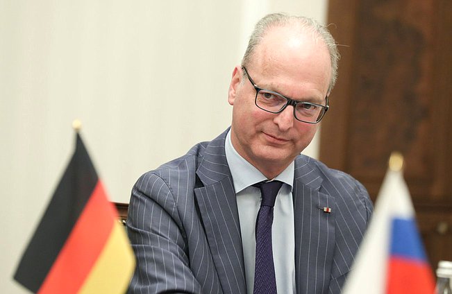 Член внешнеполитического Комитета Бундестага Федеративной Республики Германия Армин-Паулюс Хампель