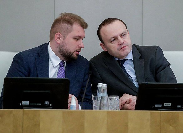 Заместители Председателя Государственной Думы Борис Чернышов и Владислав Даванков