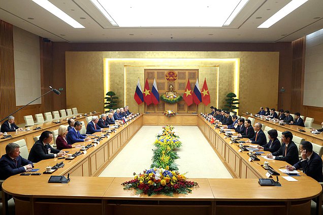 Встреча Председателя Государственной Думы Вячеслава Володина с Премьер-министром Социалистической Республики Вьетнам Фам Минь Тинем