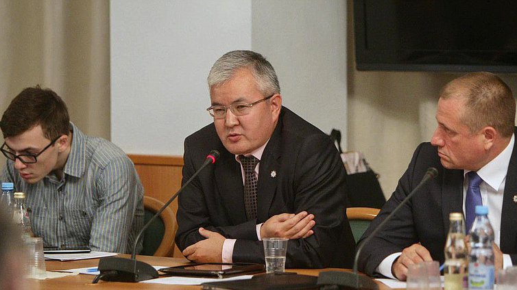 "Круглый стол" Комитета Государственной Думы по физической культуре, спорту и делам молодёжи на тему "Итоги Ялтинской конференции и её влияние на современное мироустройство."