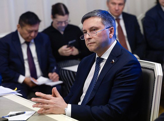 Председатель Комитета по экологии, природным ресурсам и охране окружающей среды Дмитрий Кобылкин