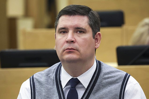 Заместитель Председателя Комитета по молодежной политике Михаил Киселев