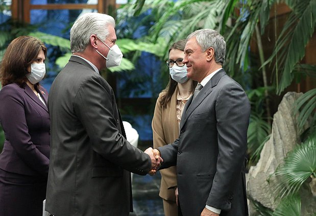 Chairman of the State Duma Vyacheslav Volodin and First Secretary of the Central Committee of the Communist Party and President of Cuba Miguel Díaz-Canel Bermúdez