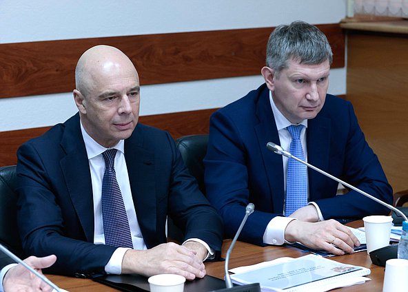 Министр финансов РФ Антон Силуанов и Министр экономического развития РФ Максим Решетников