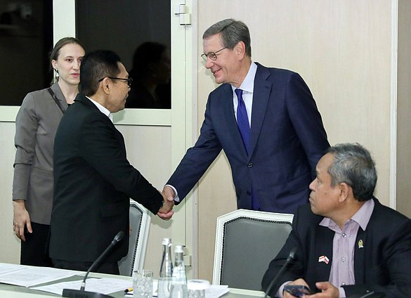 First Deputy Chairman of the State Duma Alexander Zhukov and Deputy Chairman of the Commission on Law, Human Rights and Security of the House of Representatives of the Republic of Indonesia Adies Kadir