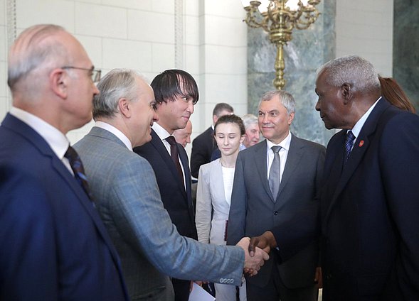 Reunión del Jefe de la Duma Estatal, Vyacheslav Volodin, con el Presidente de la Asamblea Nacional del Poder Popular y del Consejo de Estado de la República de Cuba, Esteban Lazo Hernández