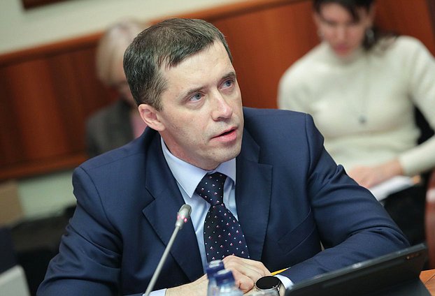 Заместитель Председателя Комитета по труду, социальной политике и делам ветеранов Михаил Терентьев