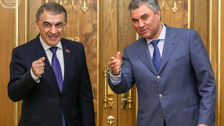 Председатель Государственной Думы Вячеслав Володин и Председатель Национального Собрания Республики Армения Ара Баблоян во время встречи. Автор фото: Анна Исакова/Фотослужба Государственной Думы.

