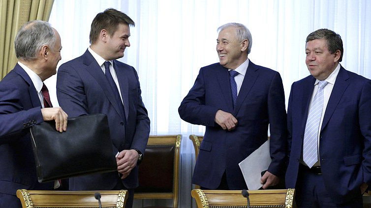 Встреча Председателя Государственной Думы Сергея Нарышкина с предпринимателями , приуроченной к Дню российского предпринимательства.