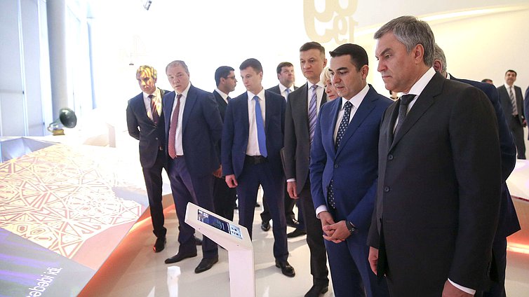 Председатель ГД Вячеслав Володин посетил Центр Гейдара Алиева