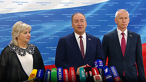 Пресс-подход представителей фракции "Единая Россия"