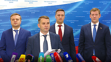 Пресс-подход заместителя руководителя фракции ЛДПР Ярослава Нилова