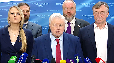 Пресс-подход представителей фракции «Справедливая Россия — За правду»