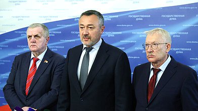 Пресс-подход на тему "Итоги третьего заседания временной рабочей группы по обеспечению приема депутатов Государственной Думы девятого созыва"
