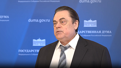 Пресс-подход Председателя Комитета по делам национальностей Геннадия Семигина