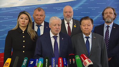 Пресс-подход представителей фракции "Справедливая Россия"