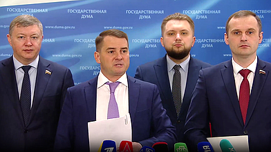 Пресс-подход представителей фракции ЛДПР