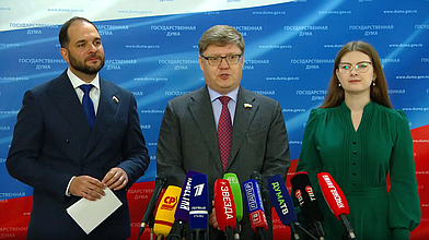 Пресс-подход представителей фракции «Единая Россия»